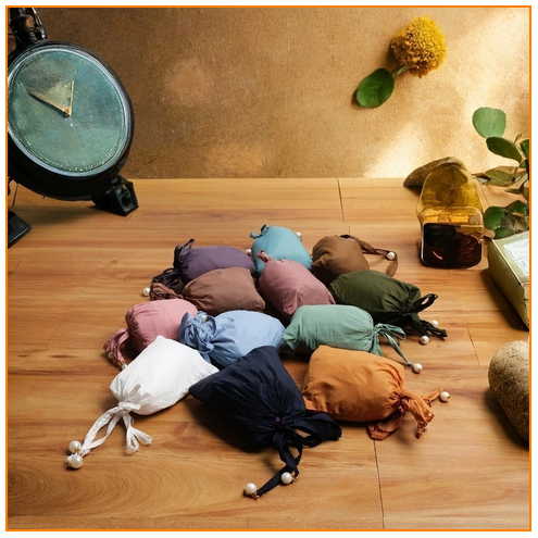 1. Mukena Travel Mini Parasut Korea 2in1