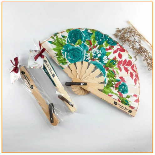 10. Kipas Kayu Cendana